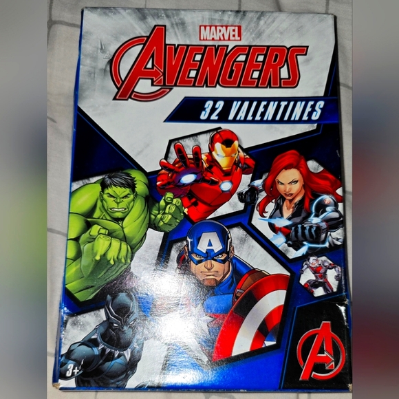 Avengers Valentine's day cards - Picture 1 of 2